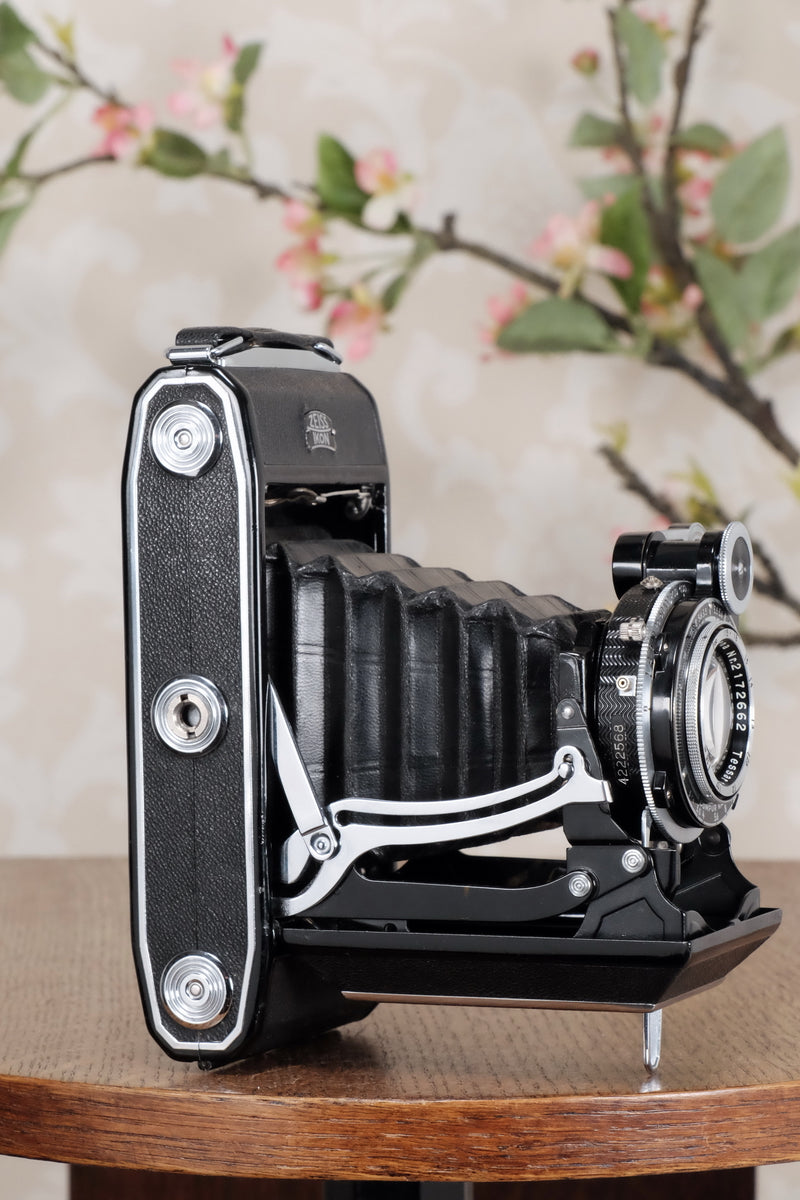 Near Mint! 1939 Zeiss Ikon Super Ikonta 6x9, 3.5/105mm Tessar lens, Compur Rapid shutter, CLA'd, FRESHLY SERVICED! - Zeiss-Ikon- Petrakla Classic Cameras