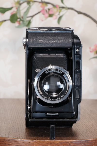 SUPERB!, 1940 Voigtlander Bessa Rangefinder with HELIAR LENS! 6x9, Freshly Serviced, CLA'd.