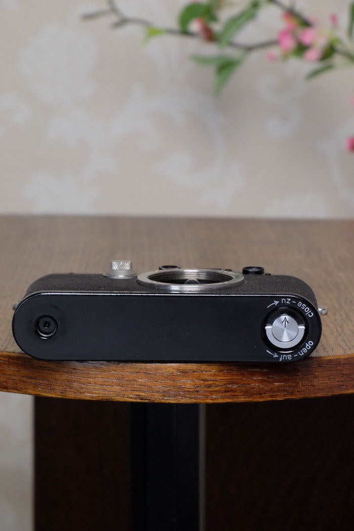 SUPERB! 1935 BLACK LEITZ LEICA III, Freshly Serviced! - Leitz- Petrakla Classic Cameras