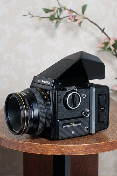 6x6 Zenza Bronica SQ complete with 80mm lens & 120 film back.