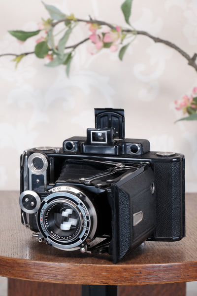SUPERB! 1934 Zeiss Ikon Super Ikonta C, 6x9, Tessar lens and reduction mask, CLA'd, Freshly Serviced!