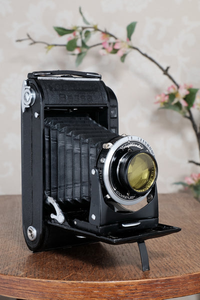 Superb Voigtlander 6x9 Black Bessa rangefinder with Heliar lens! Freshly Serviced, CLA'd.