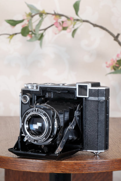 Superb,1938 Zeiss Ikon Super Ikonta 6x6, Tessar lens,, CLA'd, Freshly Serviced!