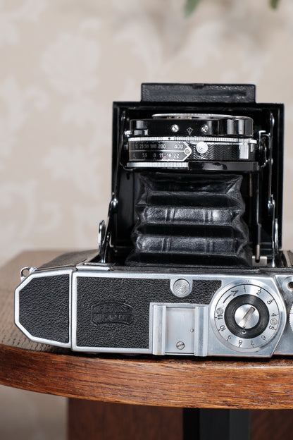 1935 Zeiss Ikon Super Ikonta, Rare first version, 6x6, Tessar lens. CLA'd, Freshly Serviced!