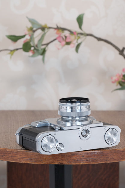 Superb! 1953 Zeiss Ikon Contax IIIa with coated Carl Zeiss 1.5 / 50mm Sonnar lens. CLA'd, Freshly Serviced!