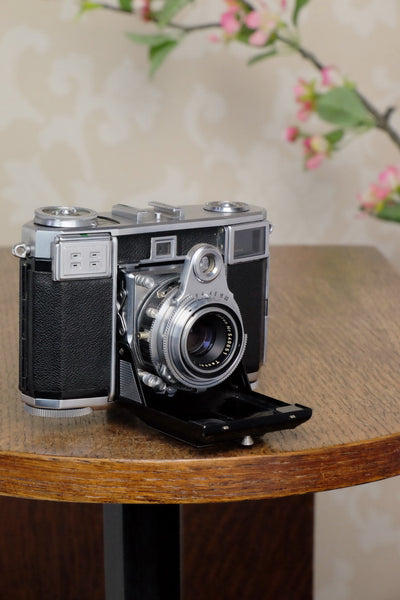 Superb! 1952 Zeiss Ikon Contessa 533/24, FRESHLY SERVICED! - Zeiss-Ikon- Petrakla Classic Cameras