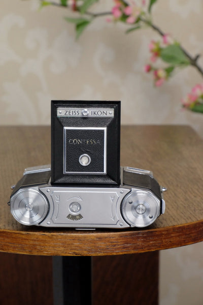 Superb! 1952 Zeiss Ikon Contessa 533/24, FRESHLY SERVICED! - Zeiss-Ikon- Petrakla Classic Cameras