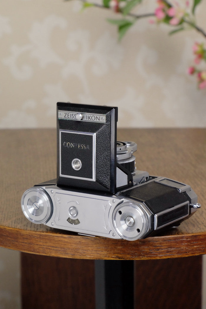 Superb! 1952 Zeiss Ikon Contessa 533/24, FRESHLY SERVICED! - Zeiss-Ikon- Petrakla Classic Cameras