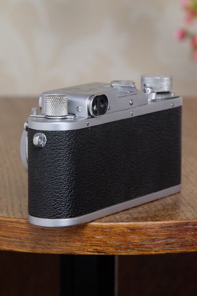 Superb! 1939 Leitz Leica IIIb, with 2.0/50mm Leitz Summar lens, Freshly Serviced! - Leitz- Petrakla Classic Cameras