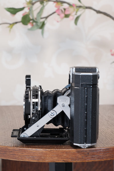 Superb, 1938 Zeiss Ikon Super Ikonta 6x6, Tessar lens. CLA'd, Freshly Serviced!