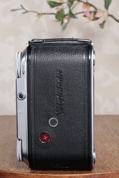 Superb! 1954 Voigtlander 6x9 Bessa II with Color Heliar lens and case. Freshly serviced, CLA'd