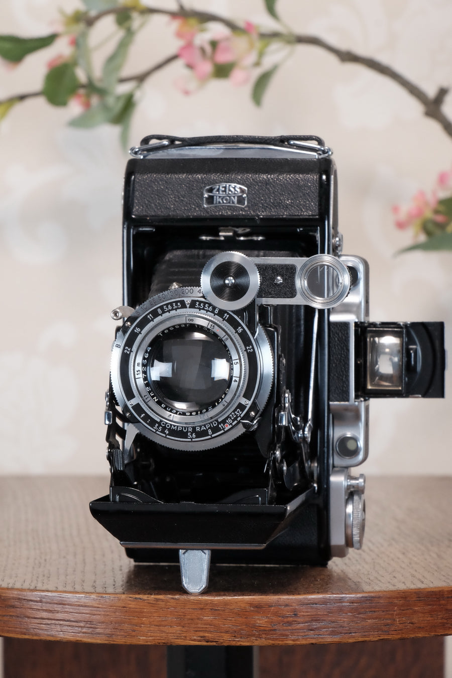 SUPERB! 1938 Zeiss Ikon Super Ikonta C 6x9, Tessar lens, CLA'd, Freshly Serviced!