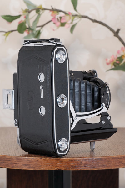 SUPERB! 1938 Zeiss Ikon Super Ikonta C 6x9, Tessar lens, CLA'd, Freshly Serviced!