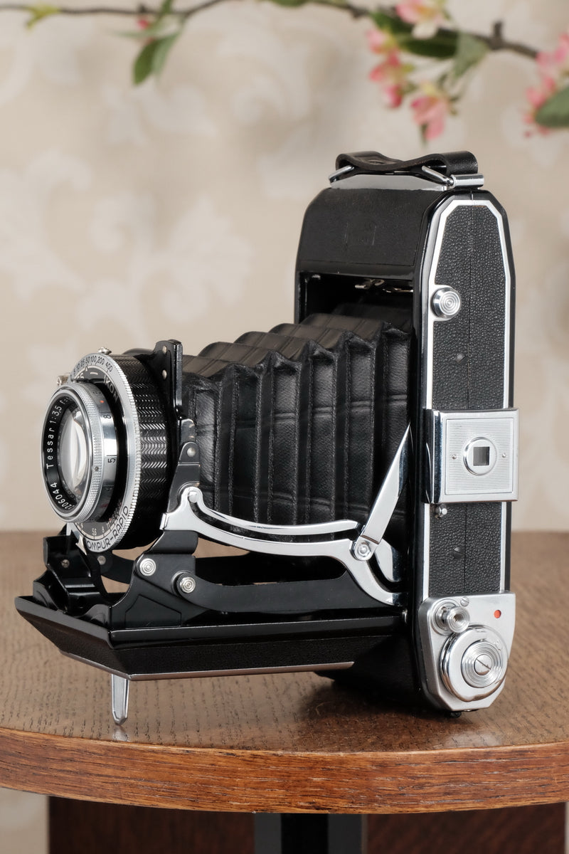 Superb! 1938 Zeiss-Ikon Ikonta 6x9, with Tessar lens, CLA'd, Freshly Serviced! - Zeiss-Ikon- Petrakla Classic Cameras