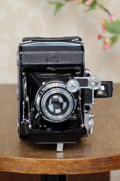 Superb! 1948 Zeiss Ikon Super Ikonta, CLA’d, FRESHLY SERVICED! - Zeiss-Ikon- Petrakla Classic Cameras