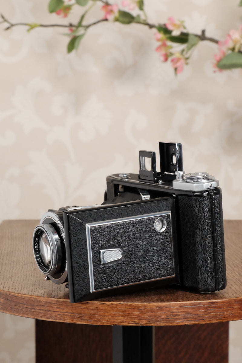 Superb! 1938 Zeiss-Ikon Ikonta 6x9, with Tessar lens, CLA'd, Freshly Serviced! - Zeiss-Ikon- Petrakla Classic Cameras
