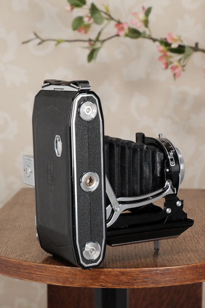 Superb! circa 1950 Zeiss Ikon Ikonta, 6x9, CLA'd, Freshly Serviced! - Zeiss-Ikon- Petrakla Classic Cameras