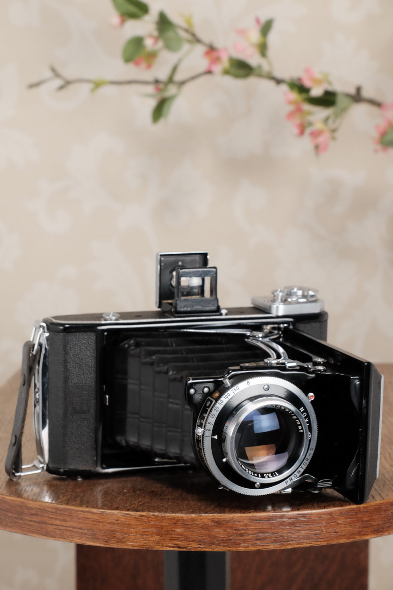 Superb! circa 1950 Zeiss Ikon Ikonta, 6x9, CLA'd, Freshly Serviced! - Zeiss-Ikon- Petrakla Classic Cameras