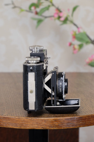 Superb! 1937 Certo Dollina, 35mm coupled rangefinder camera, CLA’d - Certo- Petrakla Classic Cameras