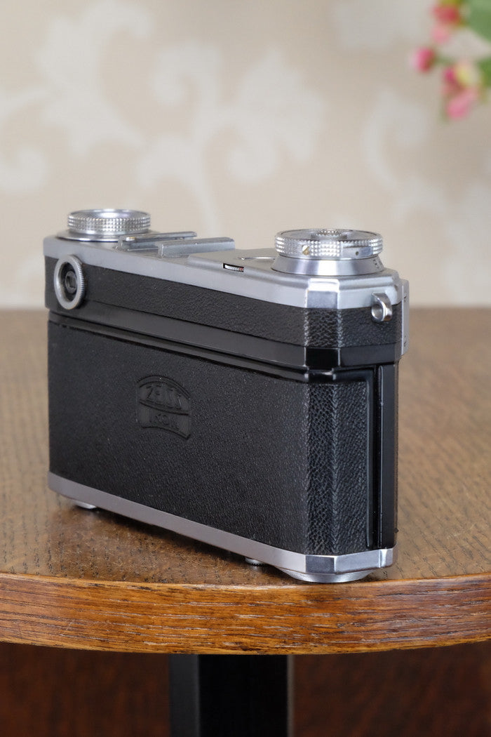 Excellent! 1939 Zeiss Ikon Contax II, Freshly Serviced! - Zeiss-Ikon- Petrakla Classic Cameras