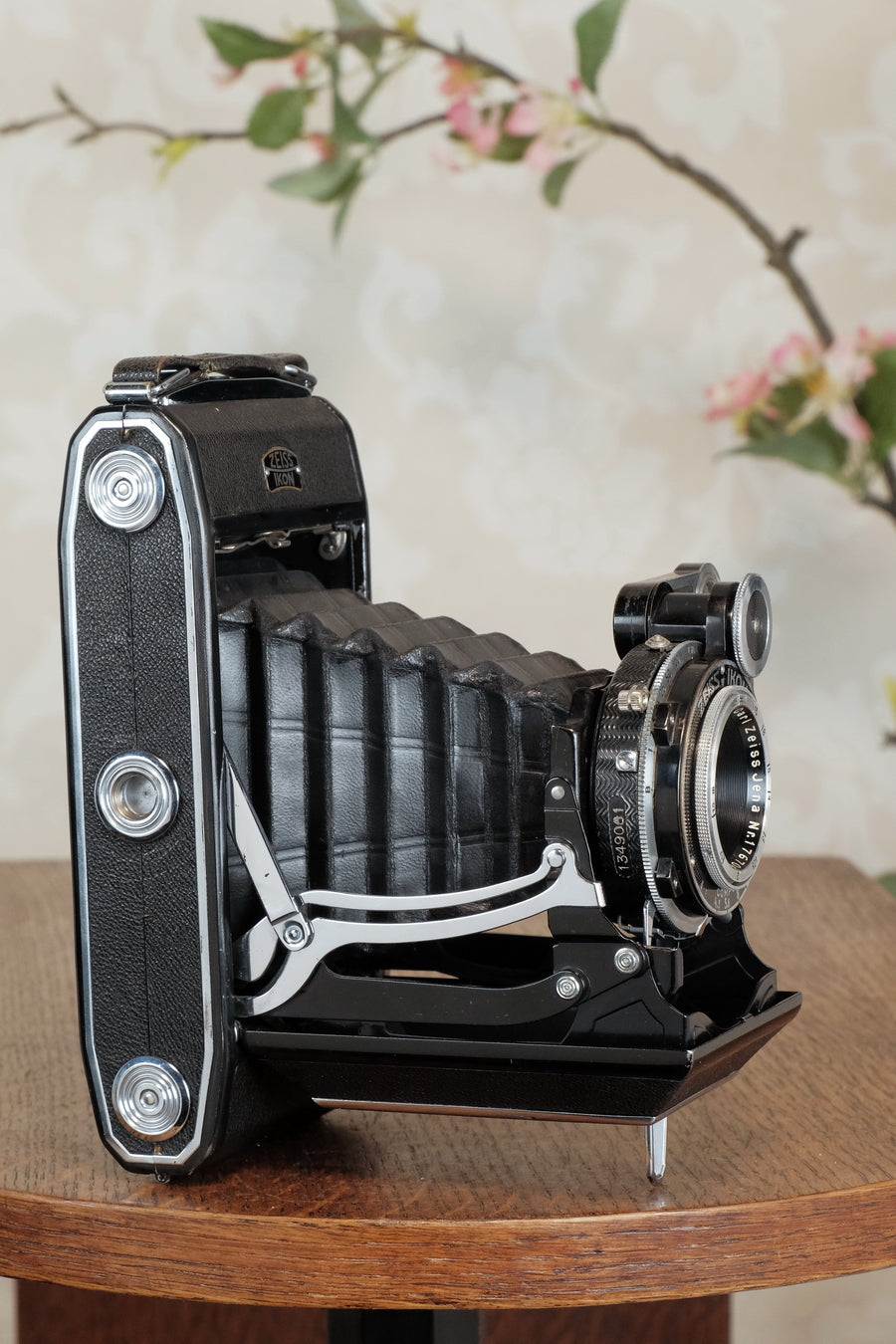 Excellent! 1936 Zeiss Ikon Super Ikonta 6x9, Tessar lens, CLA'd, Freshly Serviced!
