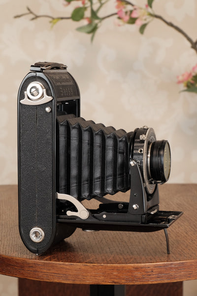 1936 Voigtlander Bessa Rangefinder with HELIAR LENS! 6x9, Freshly Serviced, CLA'd.
