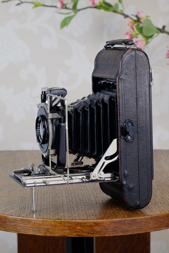 1930 ZEISS-IKON ICARETTE, 6x9 German folding camera with Carl Zeiss Tessar lens, Freshly Serviced, CLA’d - Zeiss-Ikon- Petrakla Classic Cameras