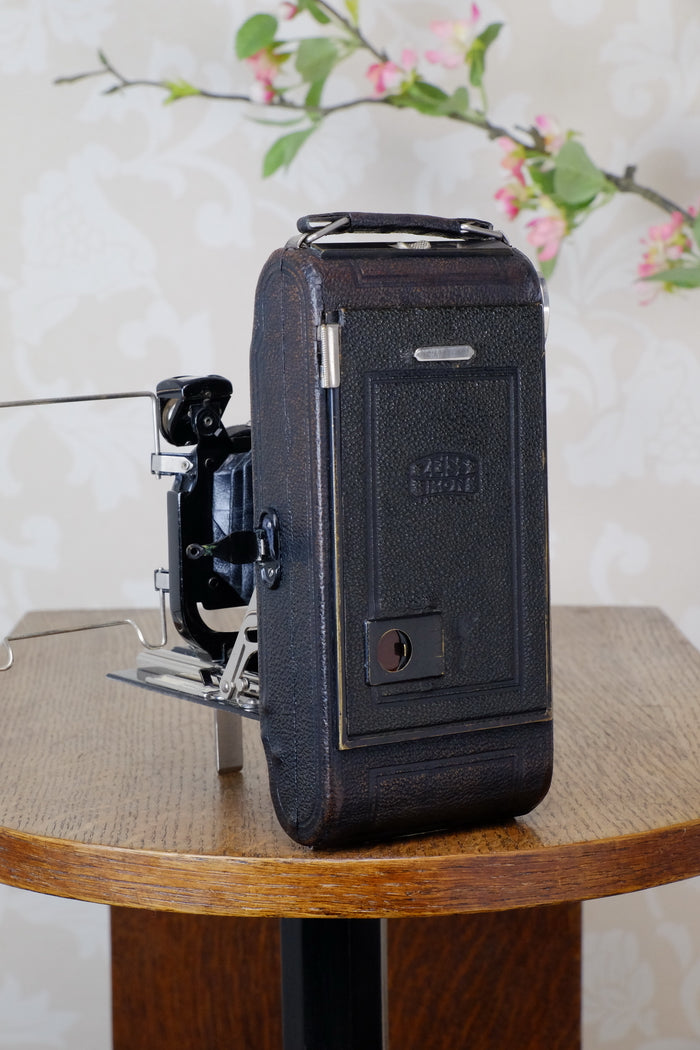 1930 ZEISS-IKON ICARETTE, 6x9 German folding camera with Carl Zeiss Tessar lens, Freshly Serviced, CLA’d - Zeiss-Ikon- Petrakla Classic Cameras