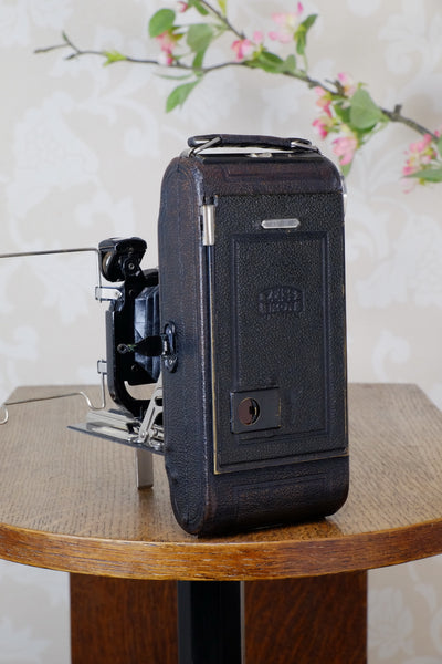 1930 ZEISS-IKON ICARETTE, 6x9 German folding camera with Carl Zeiss Tessar lens, Freshly Serviced, CLA’d - Zeiss-Ikon- Petrakla Classic Cameras