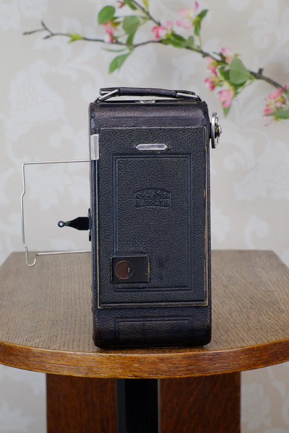 1930 ZEISS-IKON ICARETTE, 6x9 German folding camera with Carl Zeiss Tessar lens, Freshly Serviced, CLA’d - Zeiss-Ikon- Petrakla Classic Cameras