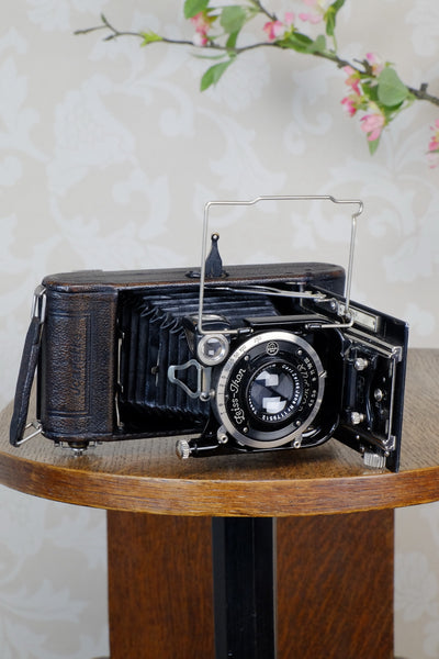 1930 ZEISS-IKON ICARETTE, 6x9 German folding camera with Carl Zeiss Tessar lens, Freshly Serviced, CLA’d - Zeiss-Ikon- Petrakla Classic Cameras