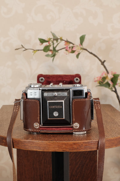Near Mint! 1952 Zeiss Ikon Contessa 533/24 with case, CLA'd, Freshly serviced!