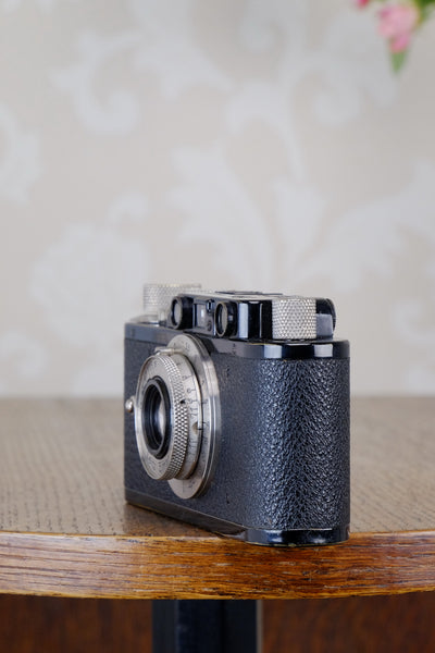 SUPERB! 1932 BLACK LEITZ LEICA II with Nickel Elmar lens. CLA’d, FRESHLY SERVICED! - Leitz- Petrakla Classic Cameras