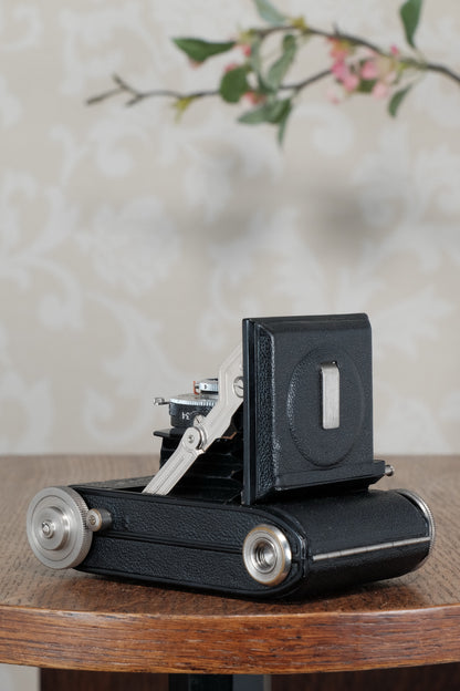Superb! 1938 Balda Jubilette, 35mm camera, with Original Leather Case, CLA'd, Freshly Serviced!