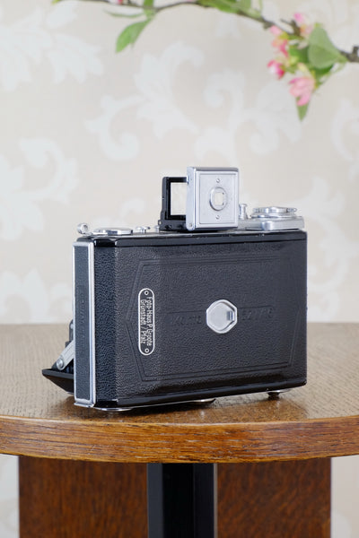 Near Mint! 1953 Zeiss Ikon Ikonta, CLA'd, Freshly Serviced! - Zeiss-Ikon- Petrakla Classic Cameras
