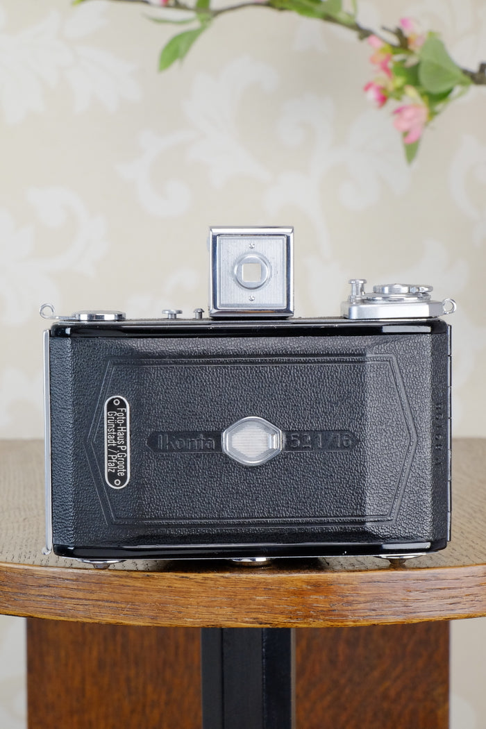 Near Mint! 1953 Zeiss Ikon Ikonta, CLA'd, Freshly Serviced! - Zeiss-Ikon- Petrakla Classic Cameras