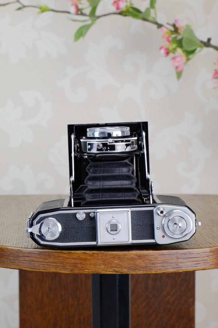 Near Mint! 1953 Zeiss Ikon Ikonta, CLA'd, Freshly Serviced! - Zeiss-Ikon- Petrakla Classic Cameras