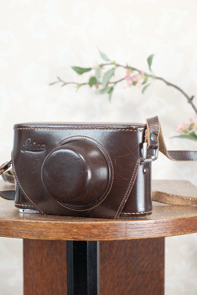 Original Leitz Leica IIIg leather camera case, will also fit the IIIf & IIIc