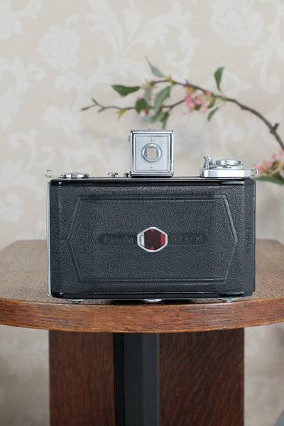 Near Mint! 1937 Zeiss Ikon Ikonta, CLA'd, Freshly Serviced!