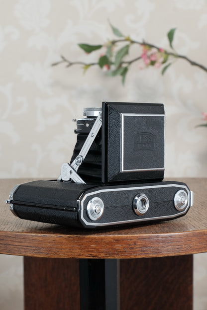 Near Mint! 1937 Zeiss Ikon Ikonta, CLA'd, Freshly Serviced!