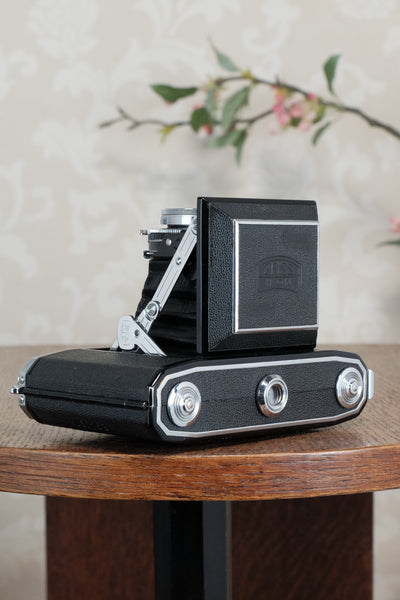 Near Mint! 1937 Zeiss Ikon Ikonta, CLA'd, Freshly Serviced!