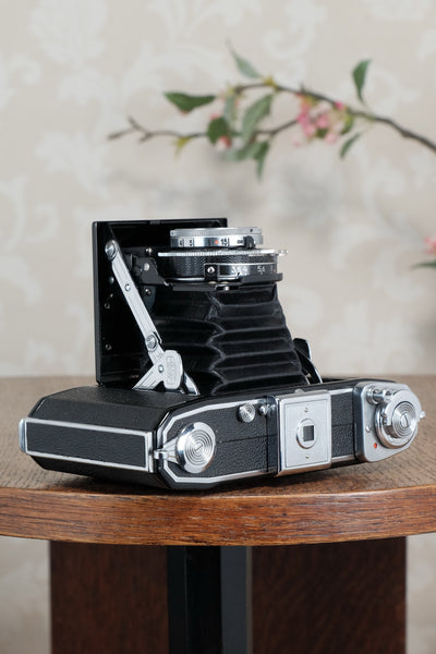 Near Mint! 1937 Zeiss Ikon Ikonta, CLA'd, Freshly Serviced!