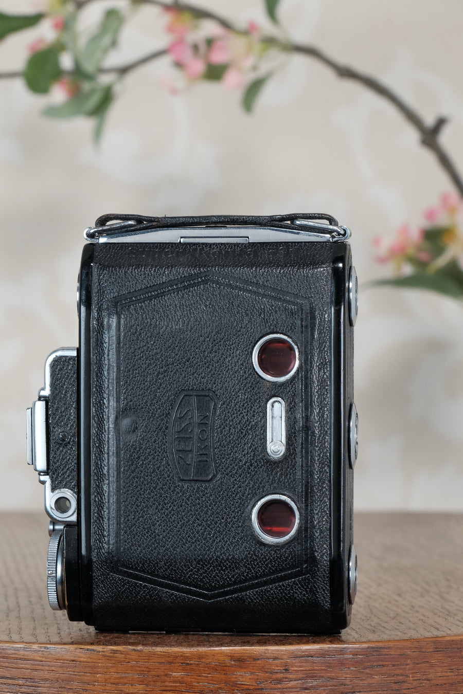 Excellent 1937 ZEISS-IKON SUPER IKONTA A, 6x4.5, Tessar lens CLA'd, Freshly Serviced!