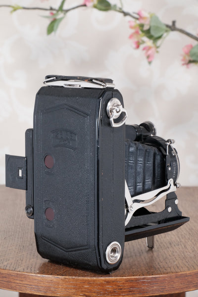 Superb! 1934 Zeiss Ikon Super Ikonta C, 6x9, CLA'd, FRESHLY SERVICED! - Zeiss-Ikon- Petrakla Classic Cameras