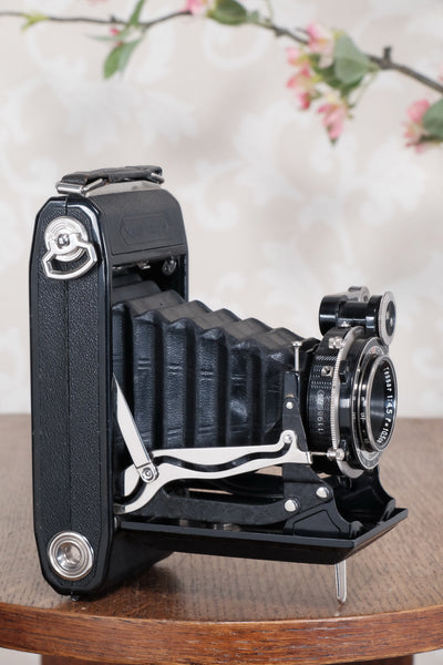 Superb! 1934 Zeiss Ikon Super Ikonta C, 6x9, CLA'd, FRESHLY SERVICED! - Zeiss-Ikon- Petrakla Classic Cameras