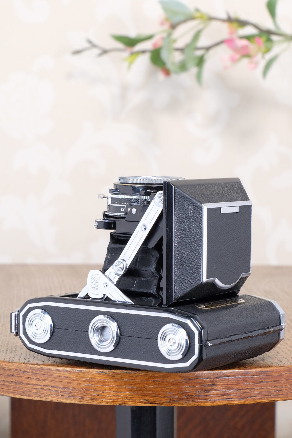 Mint! 1938 ZEISS-IKON SUPER IKONTA A, 6x4.5, Tessar lens, CLA'd, Freshly Serviced!