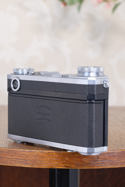 Near Mint! 1938 Zeiss Ikon Contax II Rangefinder Camera & Zeiss Sonnar lens, CLA'd, Freshly Serviced!