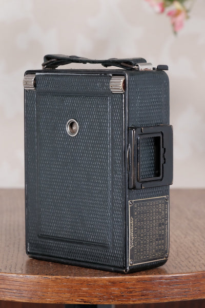 1934 Green Voigtlander Bergheil Camera with Heliar lens and roll film back! Freshly serviced, CLA'd! - Voigtlander- Petrakla Classic Cameras