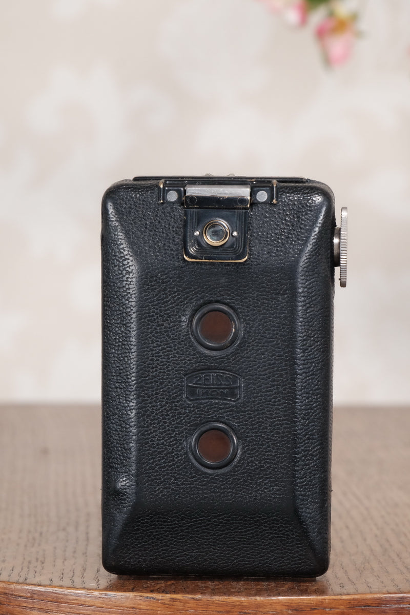 1930 Zeiss-Ikon Kolibri Camera, CLA'd,  Freshly Serviced! - Zeiss-Ikon- Petrakla Classic Cameras