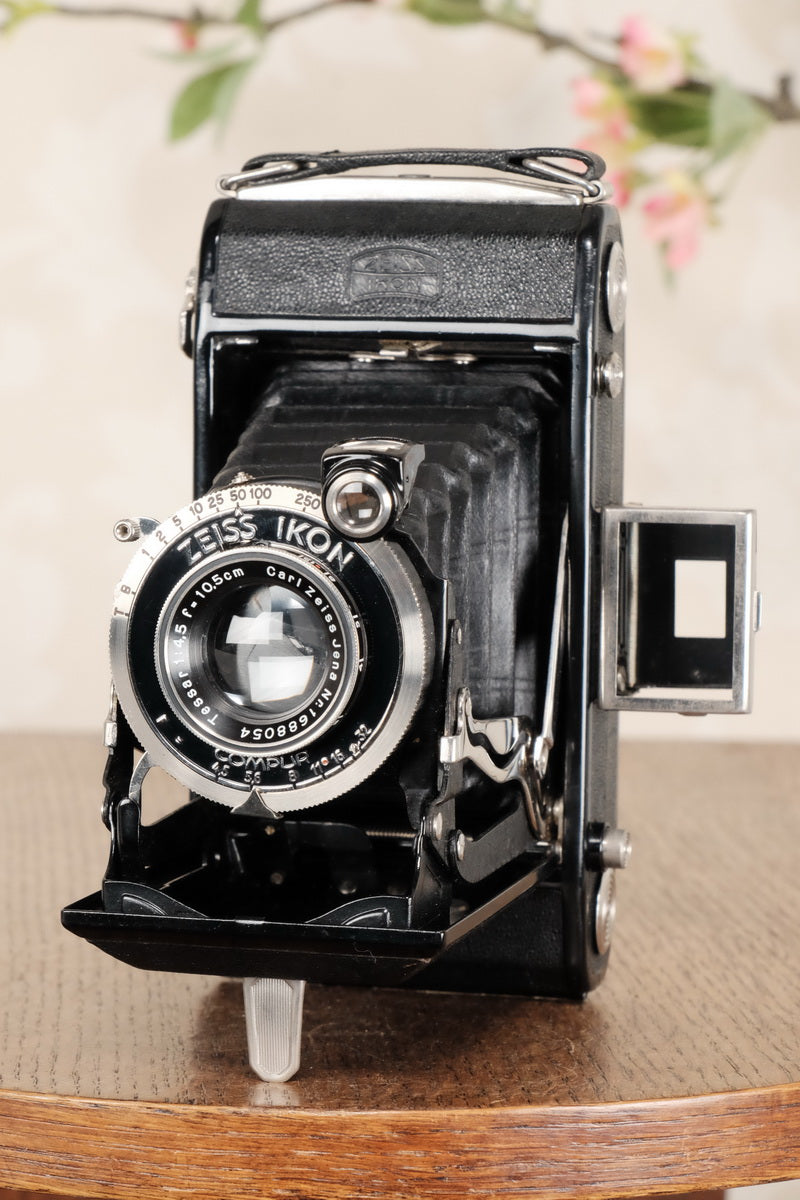 Superb 1936 Zeiss-Ikon 6x9 Folding Camera with Tessar lens, CLA'd, Freshly Serviced! - Zeiss-Ikon- Petrakla Classic Cameras